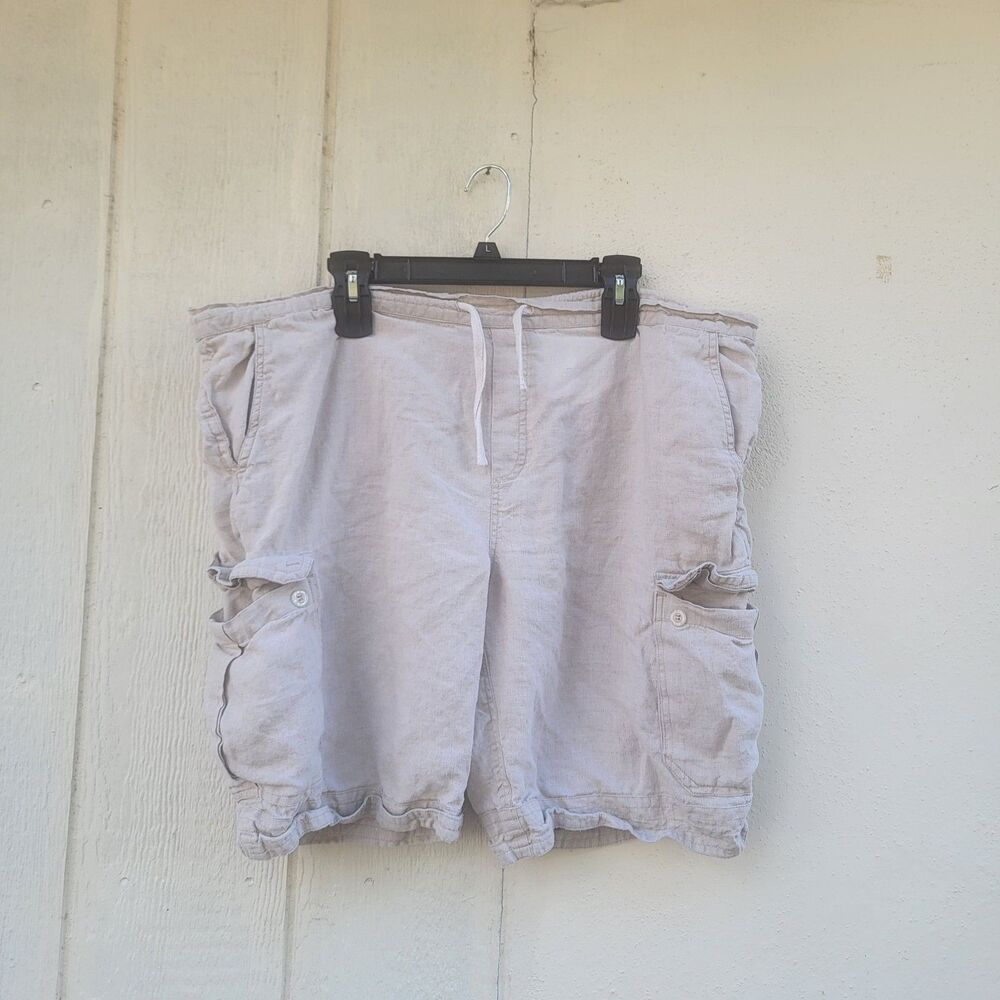 Mens Island importer linen cargo shorts khaki size XL coastal beachy resort wear